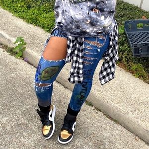 Self Design Distressed Blue Jeans